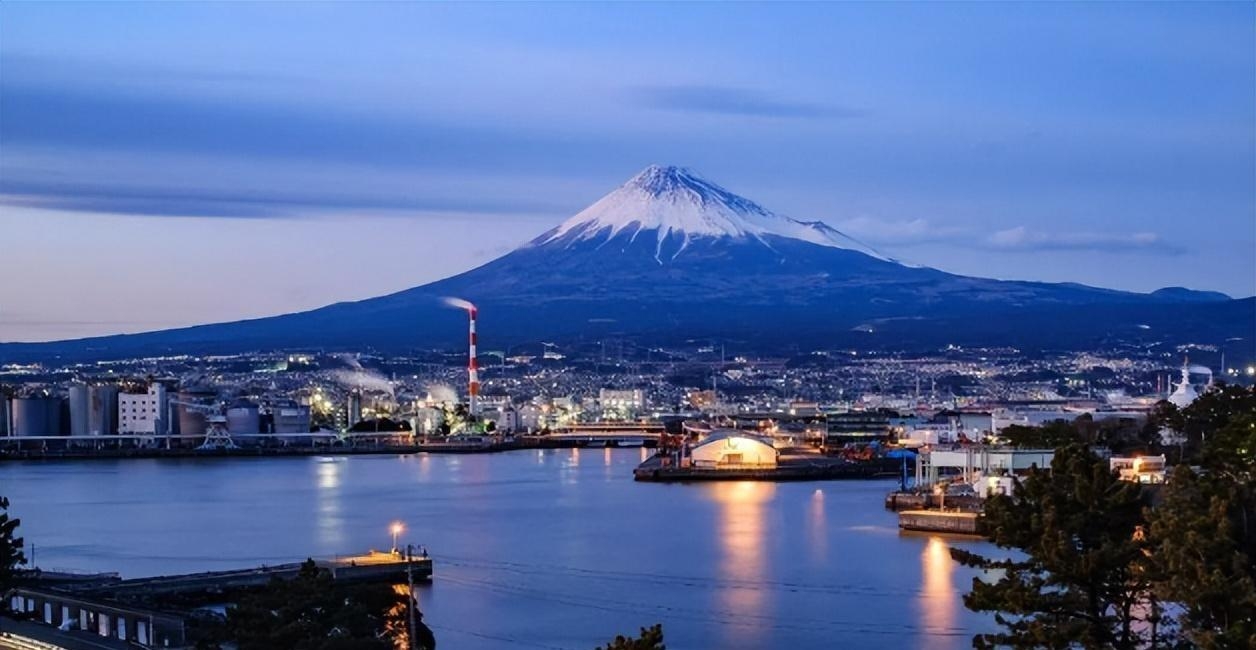 火山喷发是啥_火山喷发主要原因_火山喷发的成因是什么