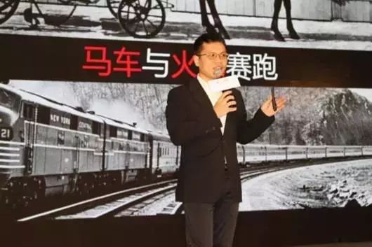 彩色电视诞生于哪一年-创维Wallpaper革新彩电行业，OLED技术成新宠！