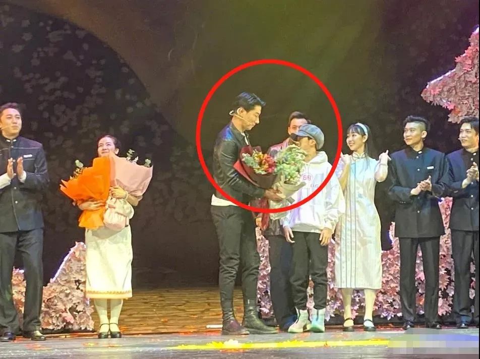 张亮离婚天天_张亮离婚两年还在秀恩爱_张亮为什么离的婚