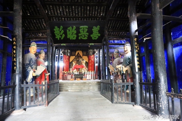 无常白袍是谁的皮肤_无常白袍永劫无间_白无常