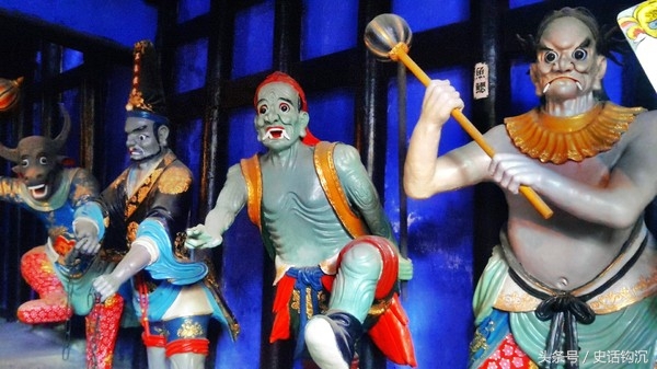 无常白袍永劫无间_白无常_无常白袍是谁的皮肤