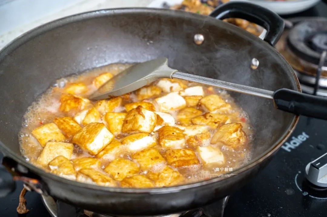 海蛎子是生蚝吗_生蚝海蛎子是不是一个品种_生蚝海蛎子是一个东西吗