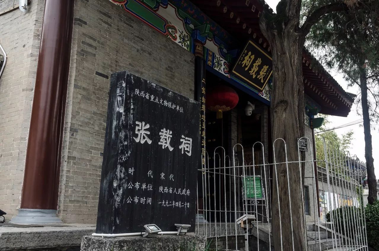 事迹生平范仲淹简介50字_事迹生平范仲淹简介20字_范仲淹简介及生平事迹