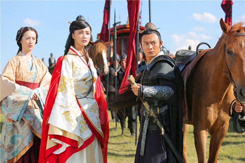 张歆艺第一次结婚什么时候_张歆艺结婚照_张歆艺结过几次婚