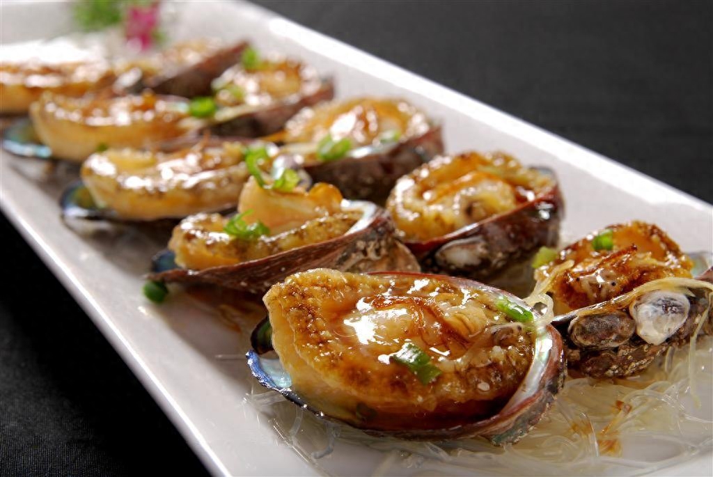 几头鲍鱼代表什么意思-第一次吃鲍鱼，服务员问你要几头鲍时？别不懂装懂，说错小心破产