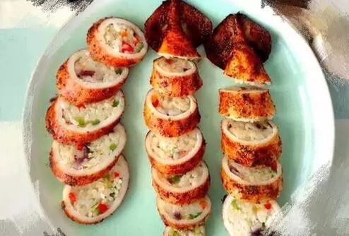 吃虾的皮_皮皮虾什么时候最肥最好吃_吃虾的时候皮能吃吗