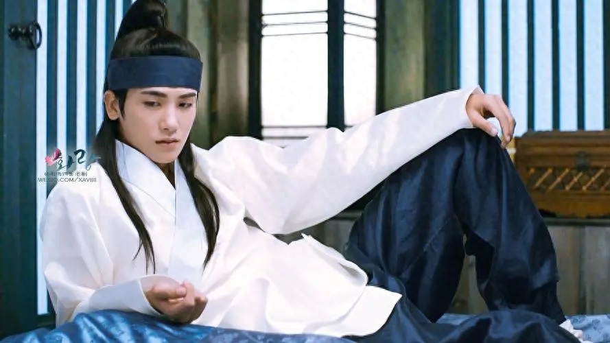 想谈一场偶像剧般的恋爱第四季_恋爱偶像剧般情节_偶像第四季