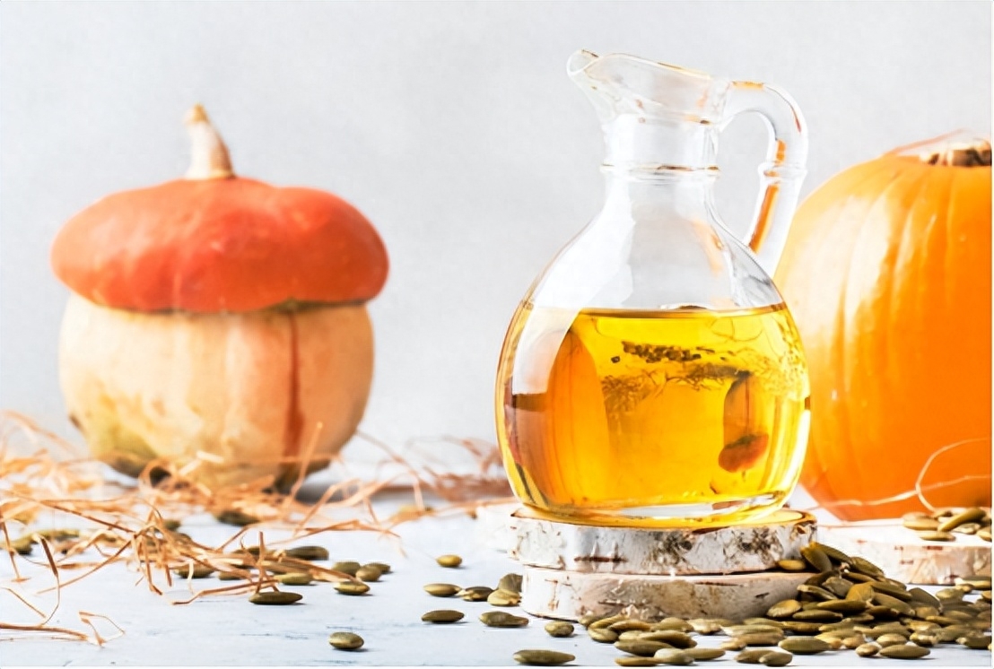 亚油酸_亚油酸的作用及功能_亚油酸是什么东西