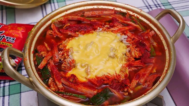 部队火锅的由来_部队火锅来源于_部队火锅得名原因