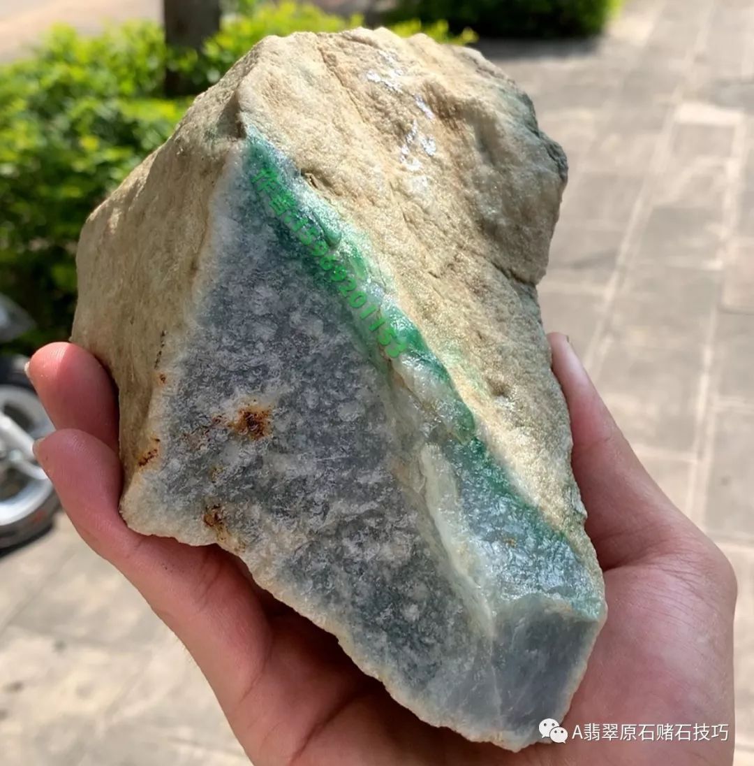 飘花的翡翠属于什么种_飘花的翡翠属于什么种_飘花的翡翠属于什么种