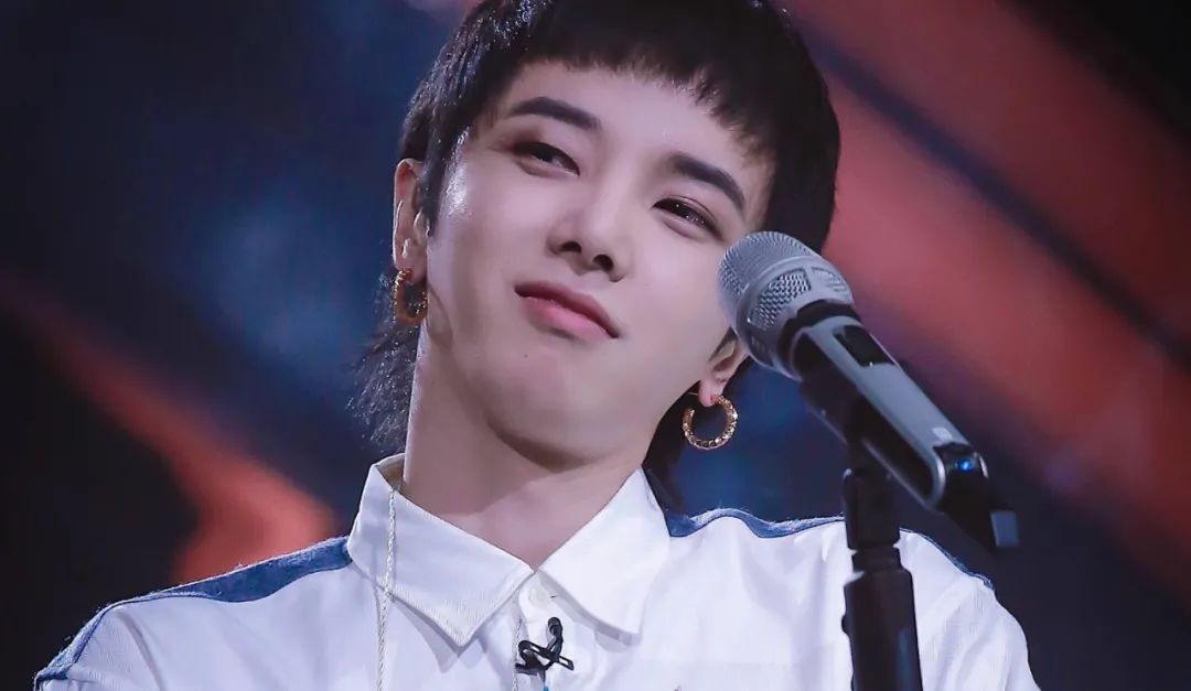 华晨宇整容_华晨宇整容后很奇怪_知乎华晨宇整容