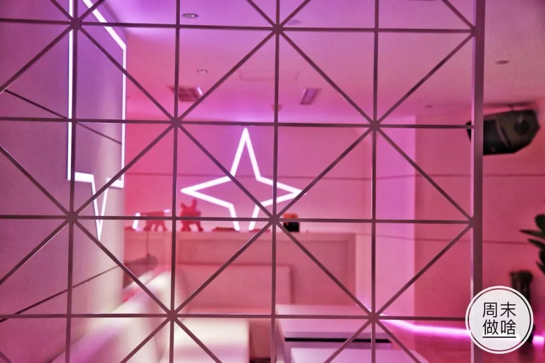 太空飞船图片_太空飞船手抄报_太空飞船