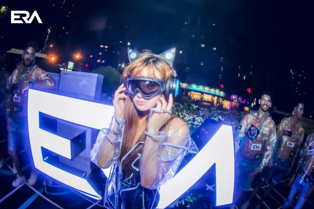 太空飞船_太空飞船图片_太空飞船手抄报