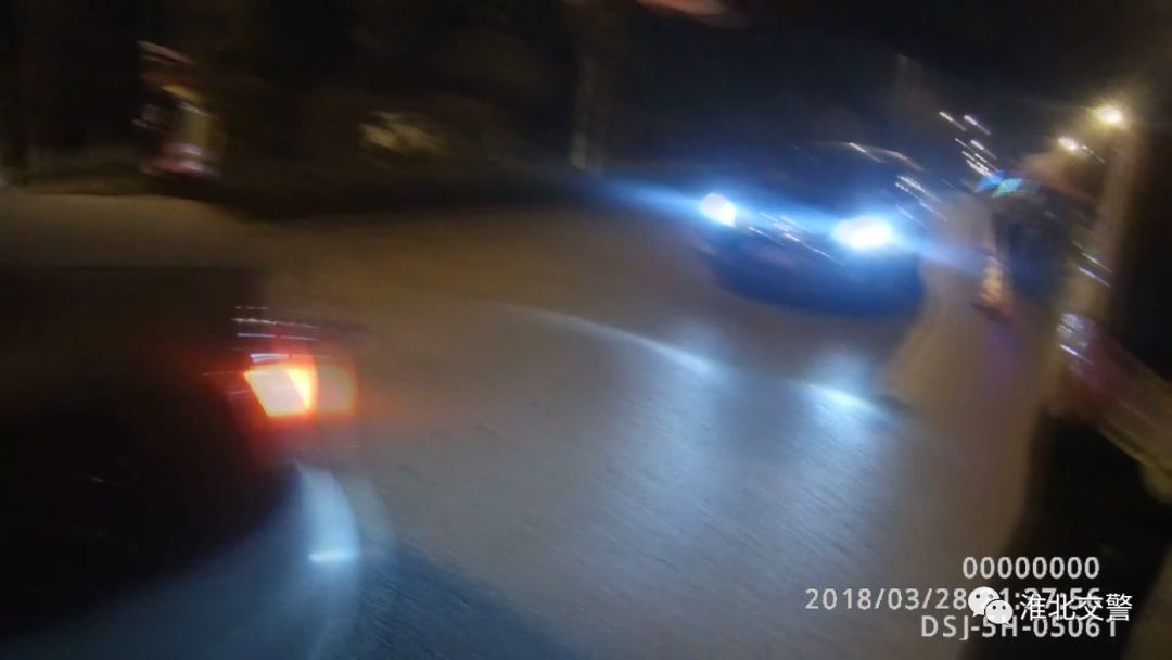 易燃易爆品居然就这么在大街上晃悠？！