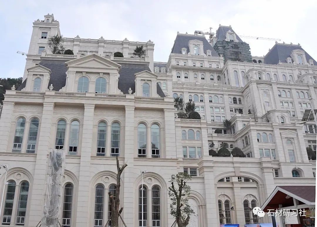 干挂石材外墙_外墙面干挂石材_外墙干挂石材挂件规范要求