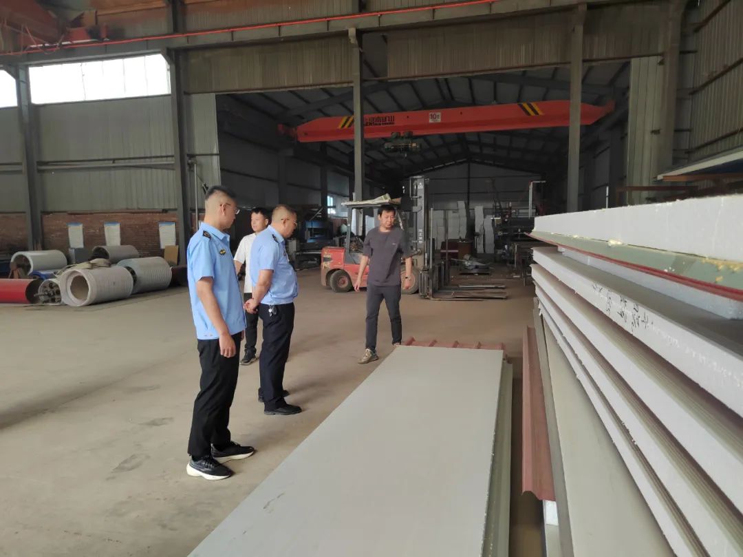 混凝土路面砖-【整治】宁城县市场监管局开展建材市场问题专项整治