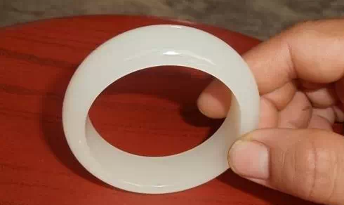 东陵石白玉镯价格_东陵石_东陵石怎么保养