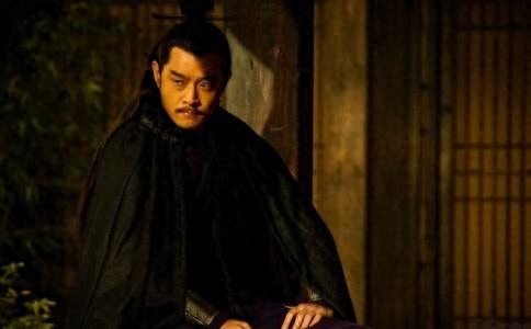 孙策的老婆-小乔在正史是周瑜的正妻还是妾？