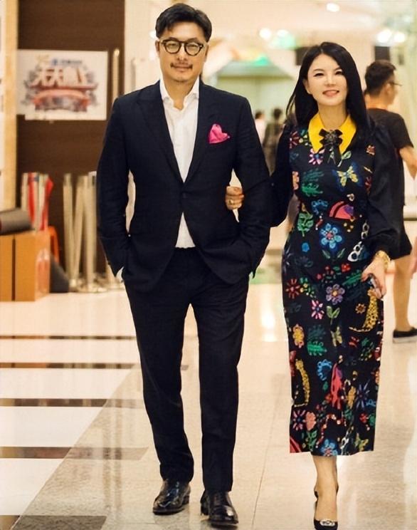 离婚李湘王岳伦是真的吗_李湘王岳伦结婚现场_李湘王岳伦为什么离婚