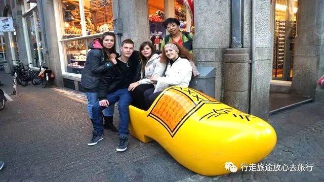 荷兰的木鞋_荷兰木鞋_荷兰木鞋穿着舒服么