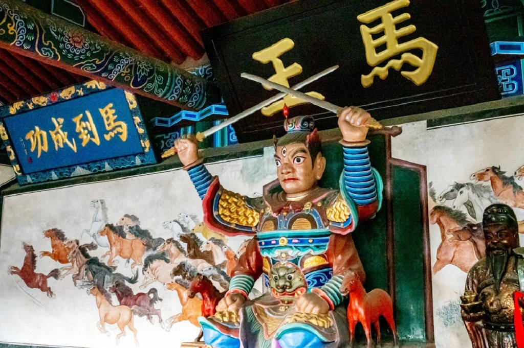 马王爷三只眼什么意思_马王爷的眼睛_马王爷的眼睛是什么意思