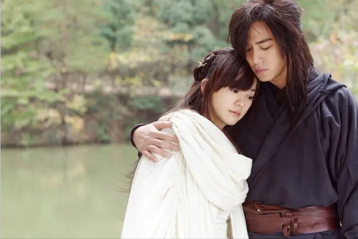 陈意涵前任男朋友是谁_陈意涵前男友都有哪些人_陈意涵前任男友