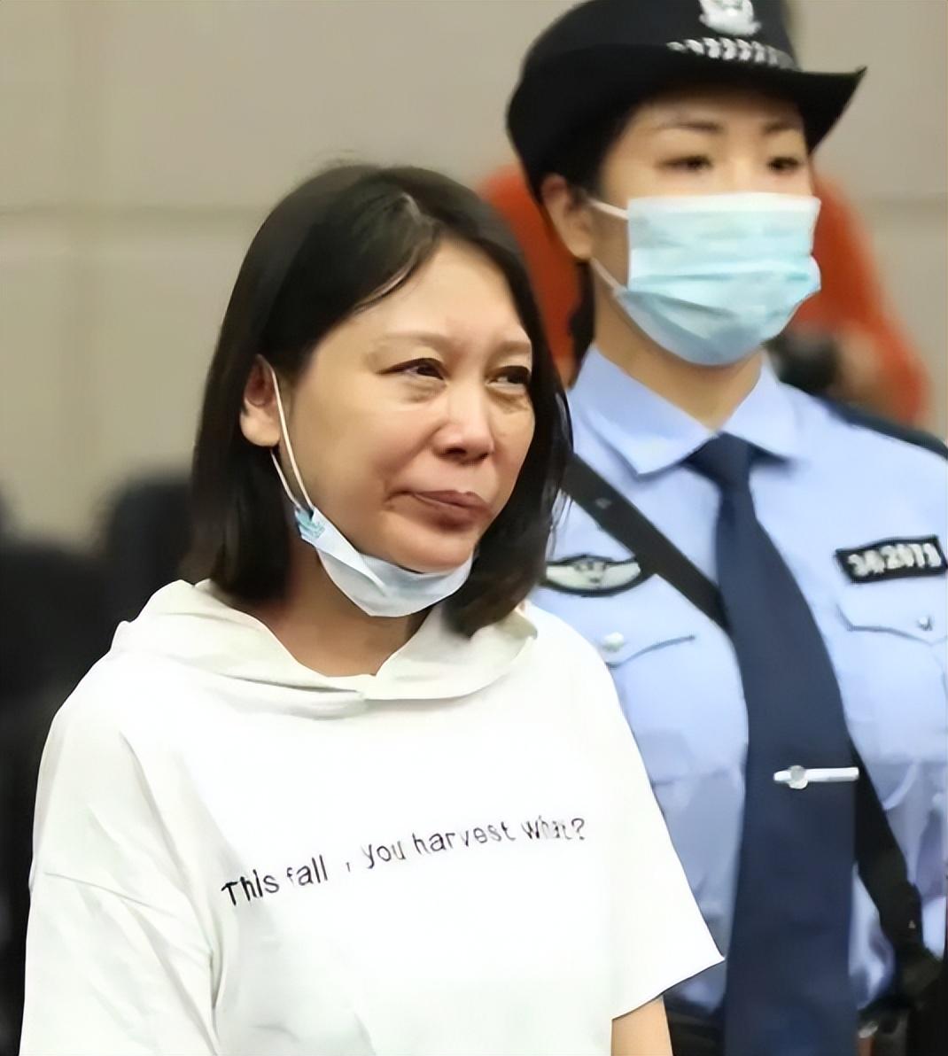 劳荣枝简介-那个杀害7人逃亡20年，人称“女魔头”的劳荣枝，最后下场如何？