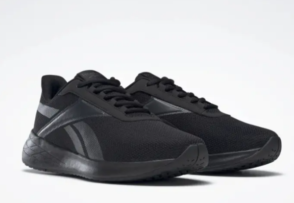 什么材质的拖鞋不发臭_拖鞋材质发臭可以用84吗_拖鞋材质发臭怎么处理