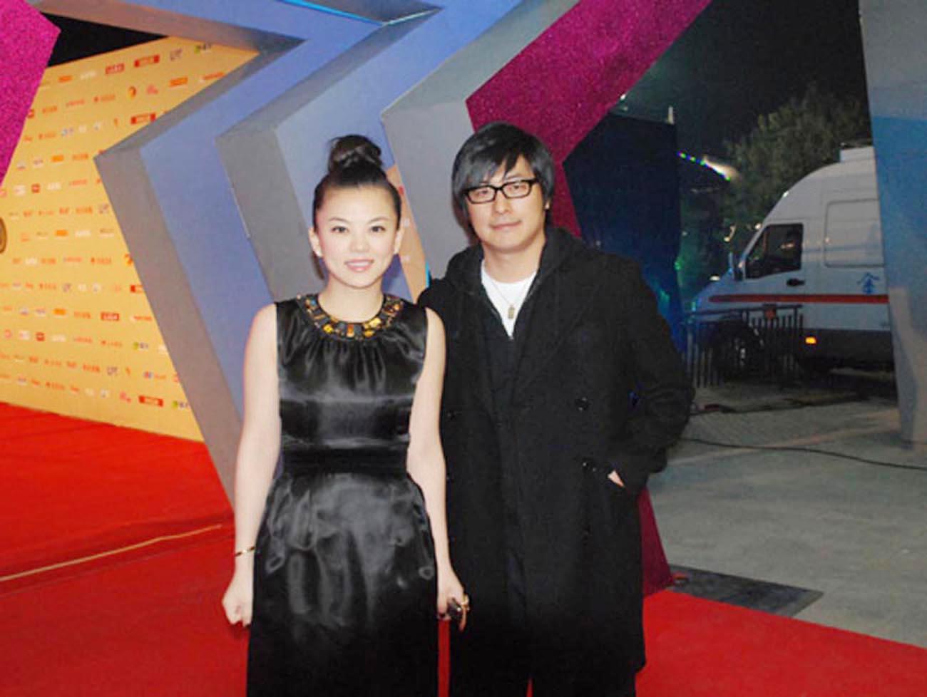 李湘离了婚是真的_李湘为什么离婚_李湘和老公离婚了吗