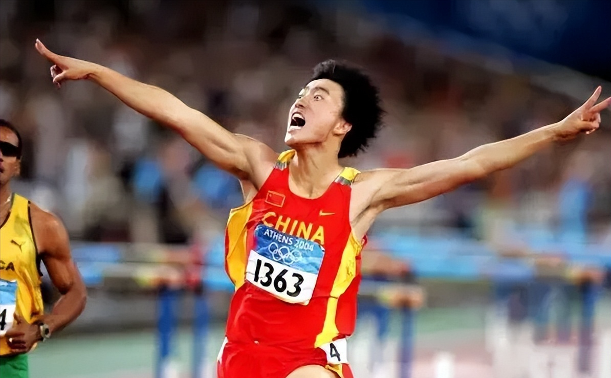 摄影师刘翔简介_刘翔简介_运动员刘翔简介