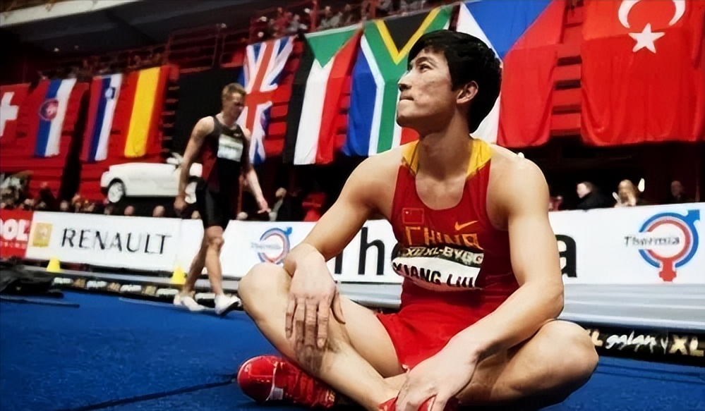 运动员刘翔简介_刘翔简介_摄影师刘翔简介