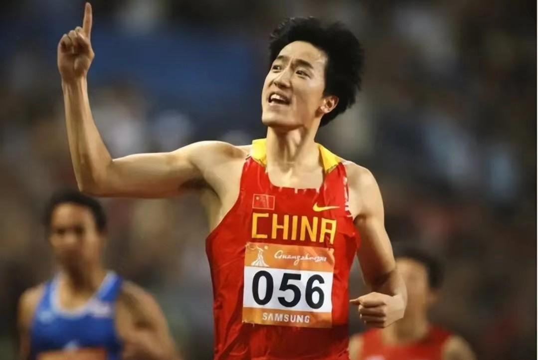 刘翔简介_摄影师刘翔简介_运动员刘翔简介