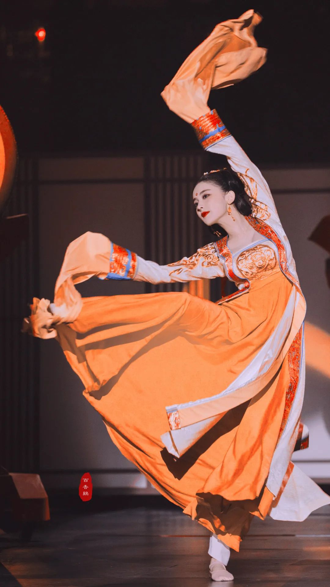 周杰伦mv女主叫什么_周杰伦mv女主角rudy_周杰伦mv女主