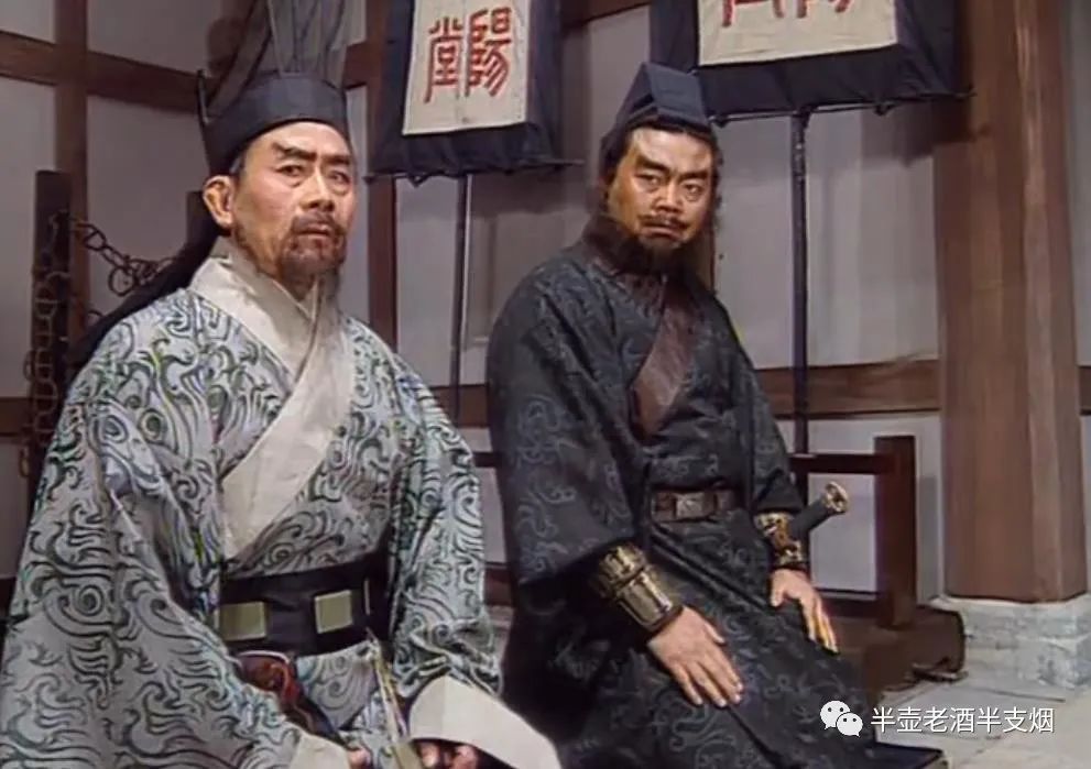 重用马超黄忠魏延法正，压制糜竺诸葛亮张飞赵云，刘备这样做有何深意？