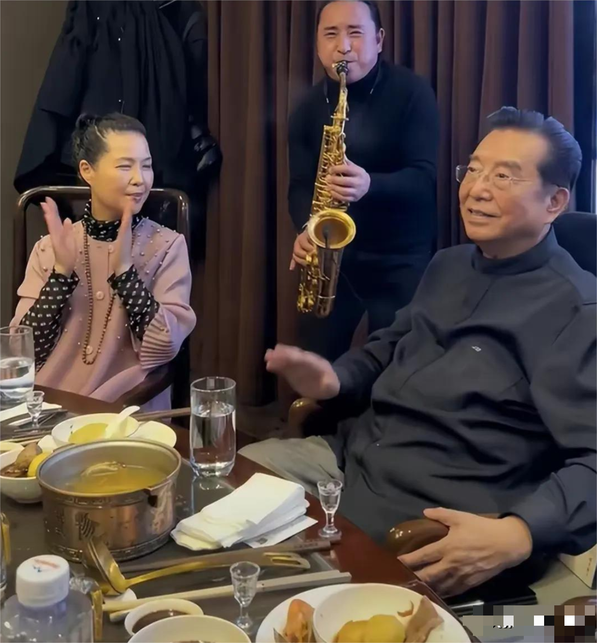 李双江军衔_李双江是军人什么级别_李双江的军衔是正军级吗