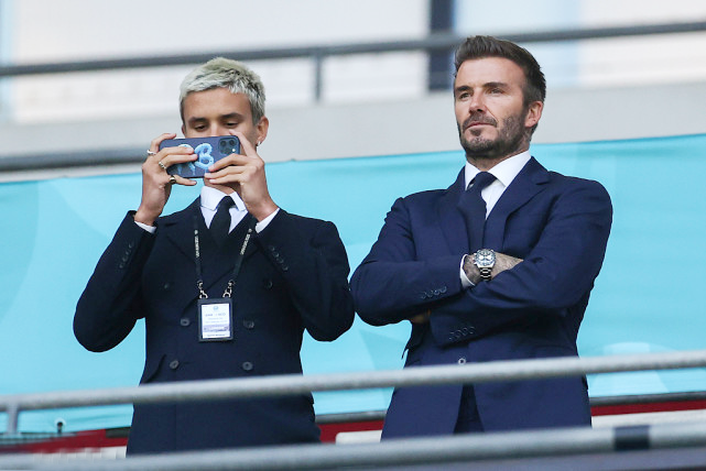 贝克汉姆发型飞机头_贝克汉姆发型图片大全_贝克汉姆发型