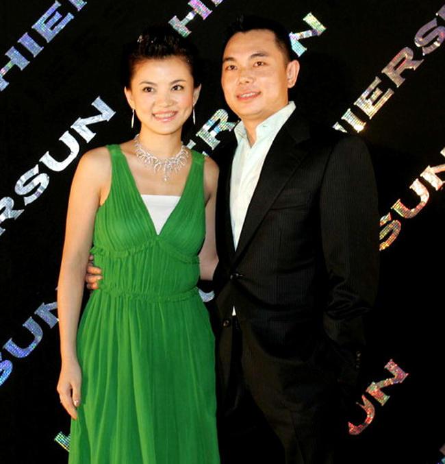 薛之谦安和桥-扎心！薛之谦演唱会履行对前妻高磊鑫的承诺，为她弹唱《安和桥》