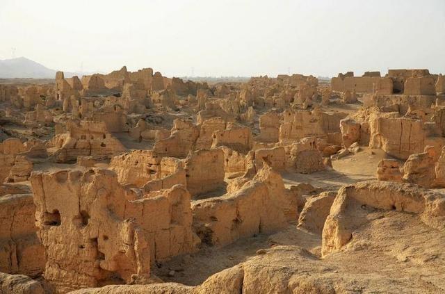 楼兰古国在哪里-门票高达3500元堪称中国之最，想去还需申请，这地方叫楼兰古国