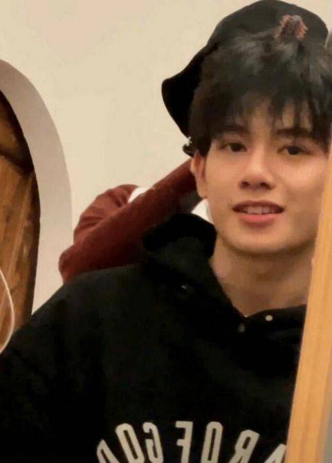 胡先煦公布恋情女方是谁 胡先煦女朋友刁卓个人资料介绍