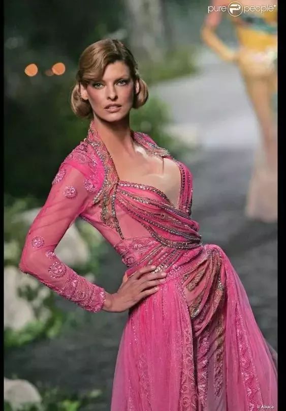 超模是啥_超模什么意思_超模意思