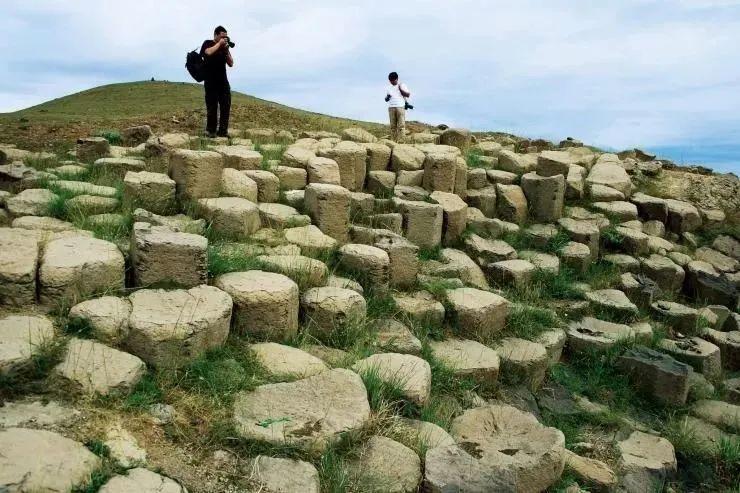 火山岩有什么作用和用途_火山岩_火山岩厂家火山岩生产厂家