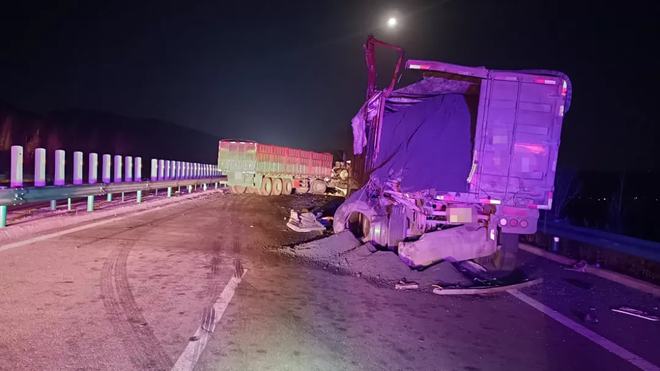 铭牌汽车标志_汽车铭牌_铭牌汽车电器厂