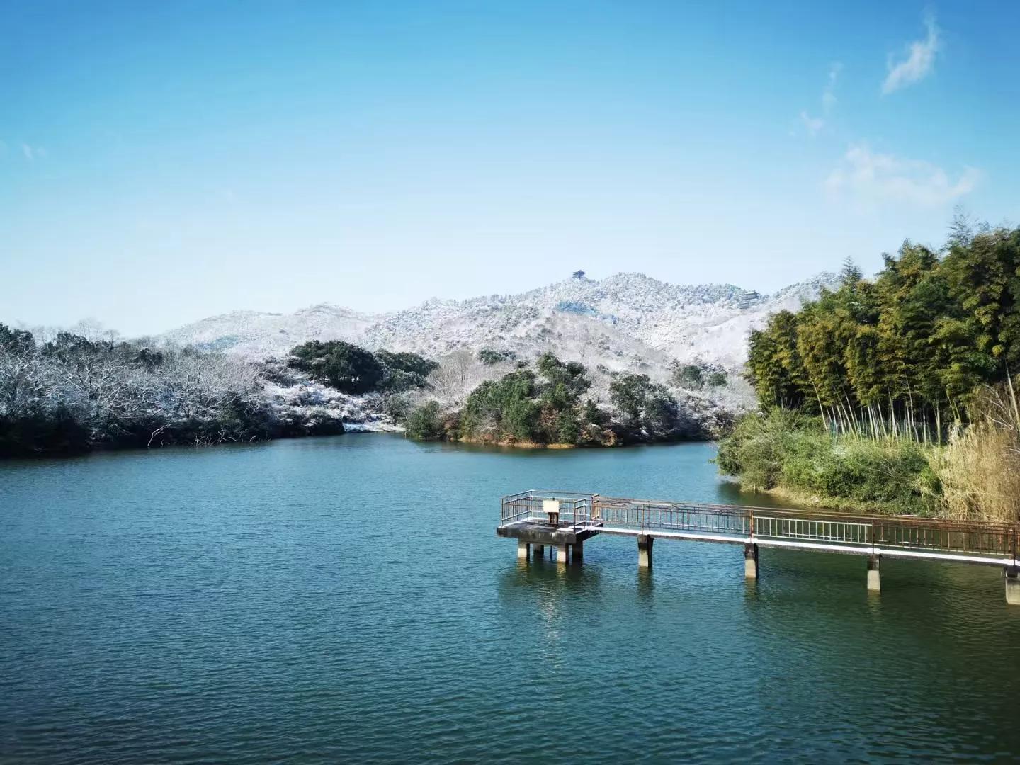 敬亭山这首诗是什么意思_敬亭山是哪首诗_相看两不厌只有敬亭山