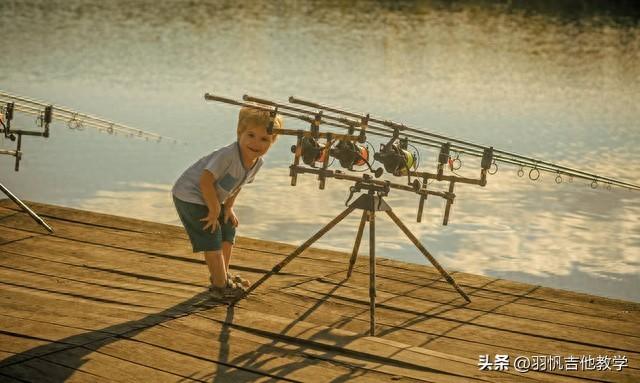 小鲤鱼历险记歌词_小鲤鱼歌曲历险记_小鲤鱼历险记的歌