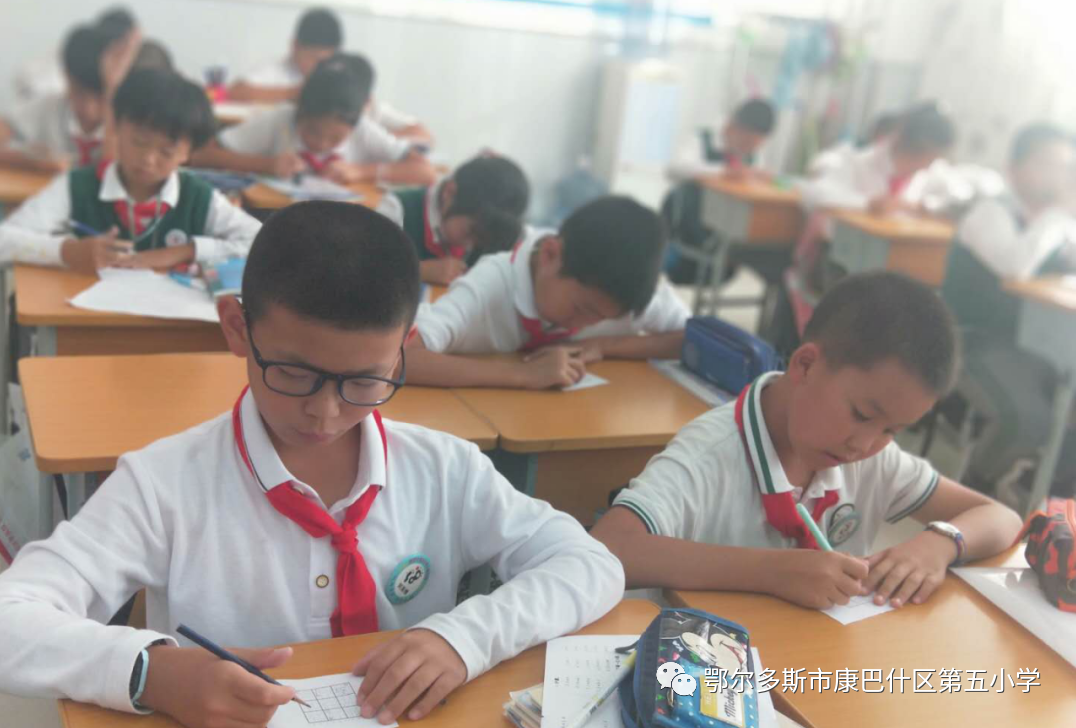 七巧板来历小报_七巧板的由来和故事_由来七巧板故事简短