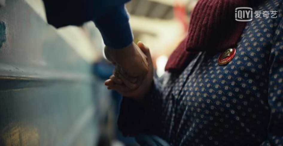 熠熠生辉读音怎么读音正确_熠熠生辉读拼音怎么读_熠熠生辉怎么读