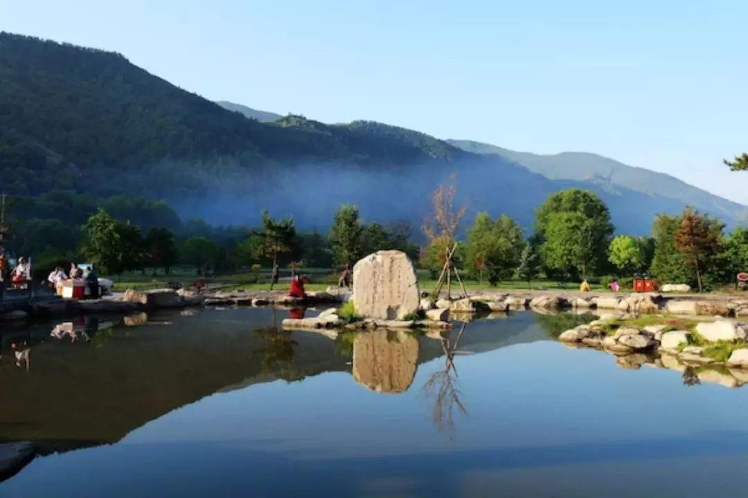 五台山尼姑做鸡赚游客钱-放着繁华生活不过，跑到五台山当尼姑，这些漂亮姑娘或许另有目的