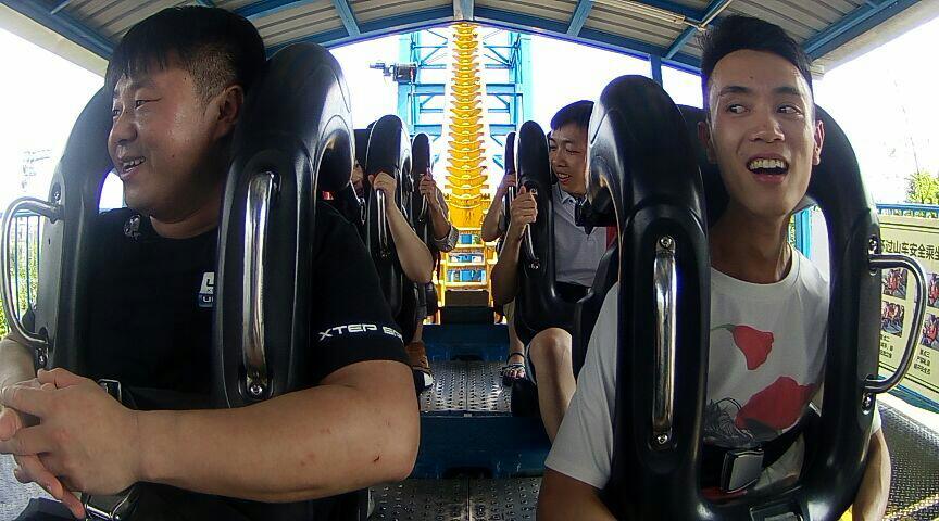 过山车时速_过山车的速度是多少秒_过山车速度怎么算