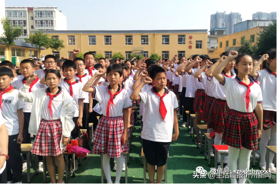 六年级毕业赠言给老师_六年毕业赠言给老师_6年级毕业老师赠言