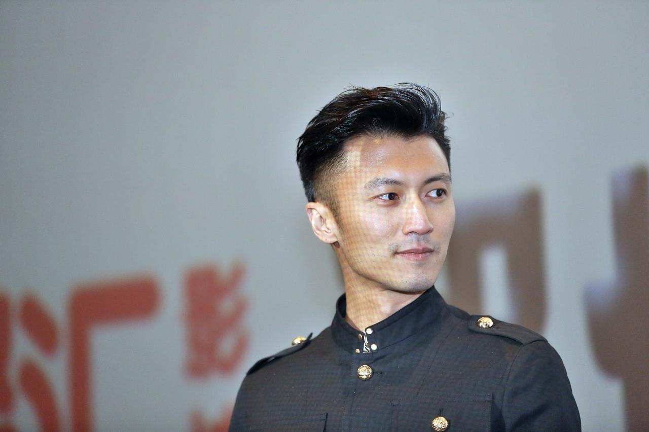 张柏芝为什么离婚-谢霆锋谈与张柏芝离婚原因，一句话彰显男人气度，难怪王菲也着迷